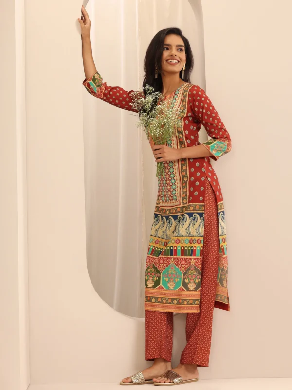 Women Multi Printed Poly Crepe Straight Kurta Set - Image 3