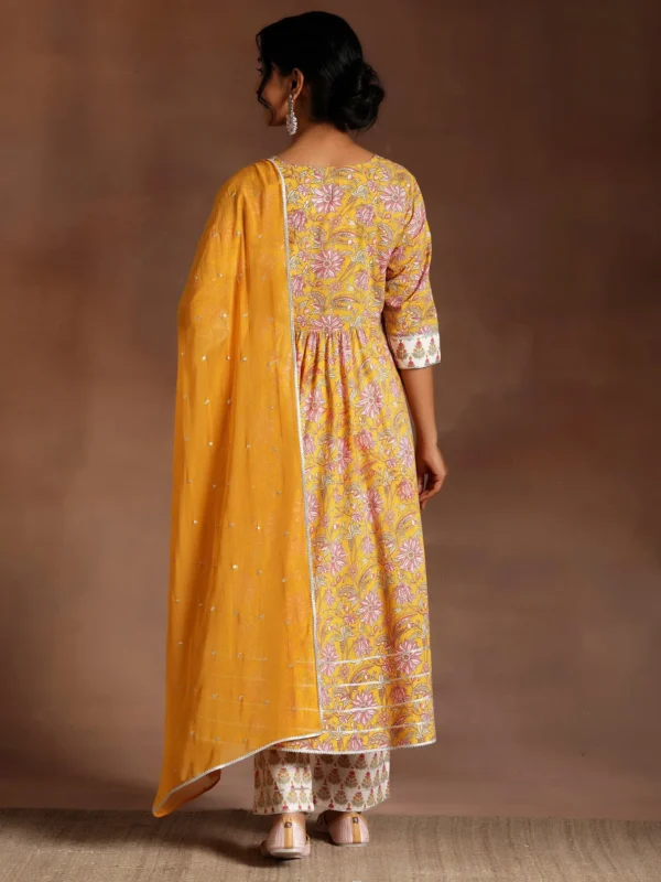 Women Yellow Printed Cotton Anarkali Suit With Dupatta - Image 4