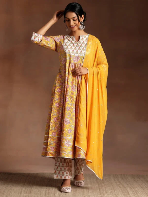 Women Yellow Printed Cotton Anarkali Suit With Dupatta