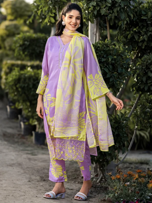 Women Lavender Printed Cotton Straight Suits With Dupatta