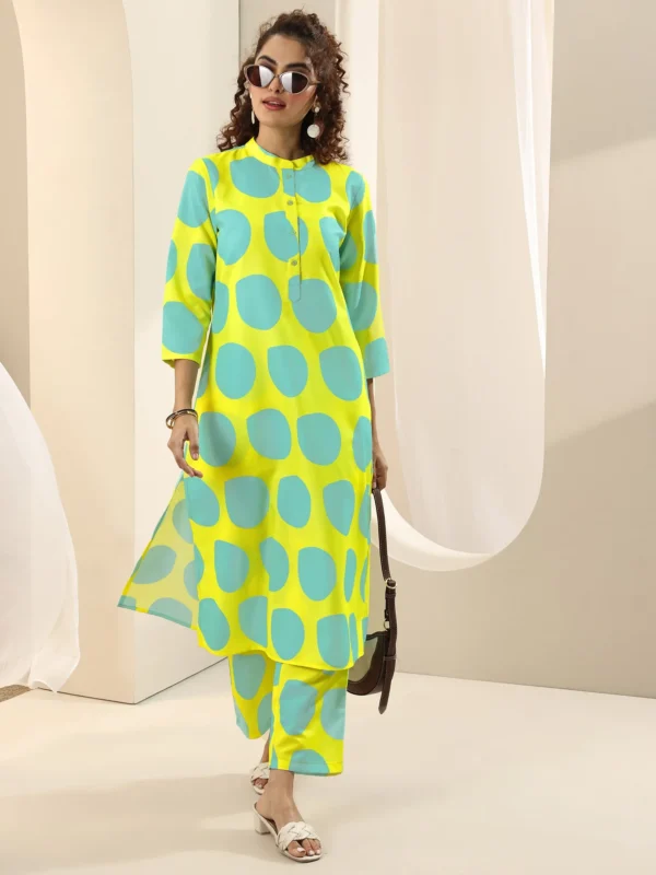 Women Yellow Printed Rayon Straight Kurta Set