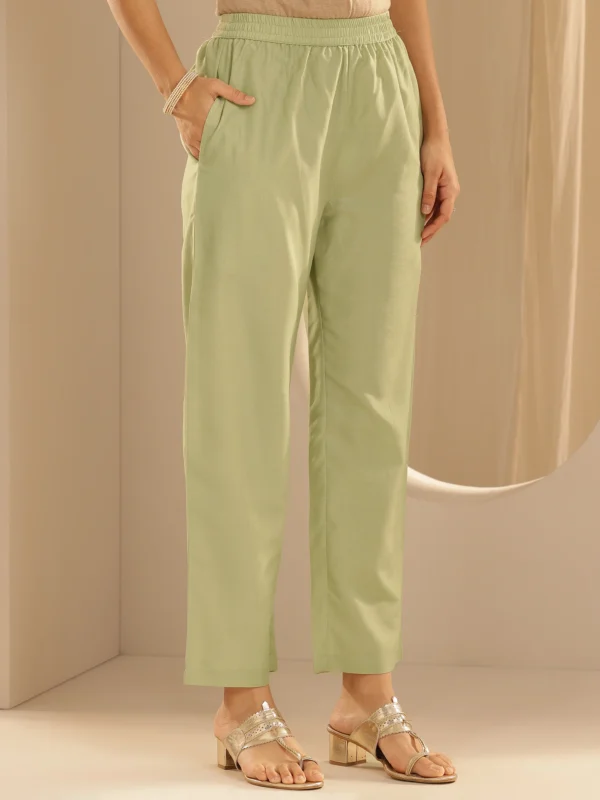 Women Green Woven Design Silk Blend Straight Suit Set With Dupatta - Image 3