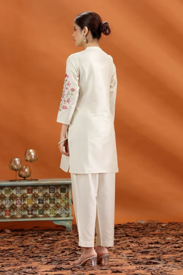 Women Cream Poly Silk Straight Embroidered Kurta and Pant Set - Image 2