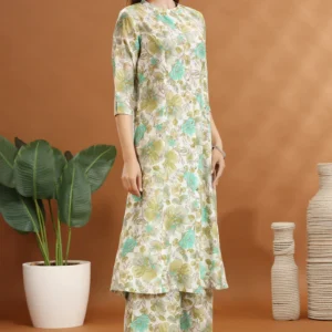 Women Off White & Green Jaipuri Cotton Floral Printed Straight Kurta and Pant Set