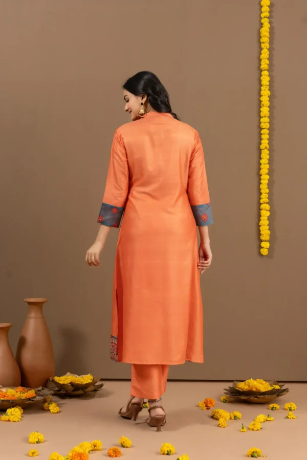 Women Divyani Radiance Suit Set - Image 2