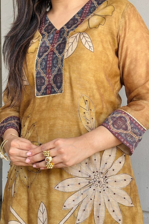 Women Mustard Heer Suit Set - Image 3